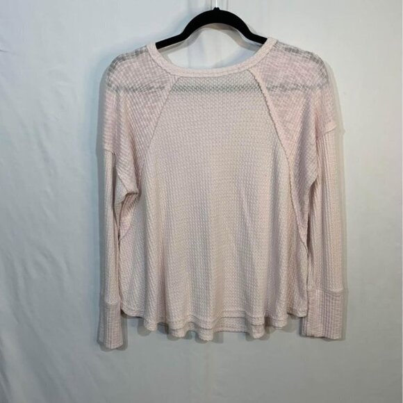 WOMAN’S swing Henley top with dropped shoulder. Soft pink. Size large. Gorgeous! - Picture 7 of 8